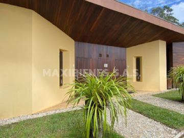 house en arriendo KM 2 guatape peñol CA 103