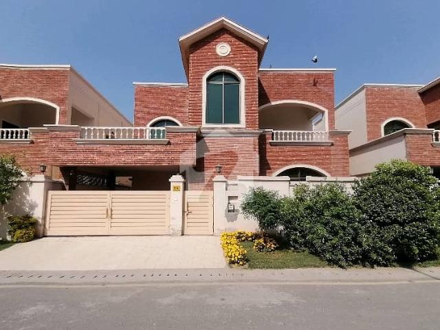 House For Grabs In 12 Marla Multan