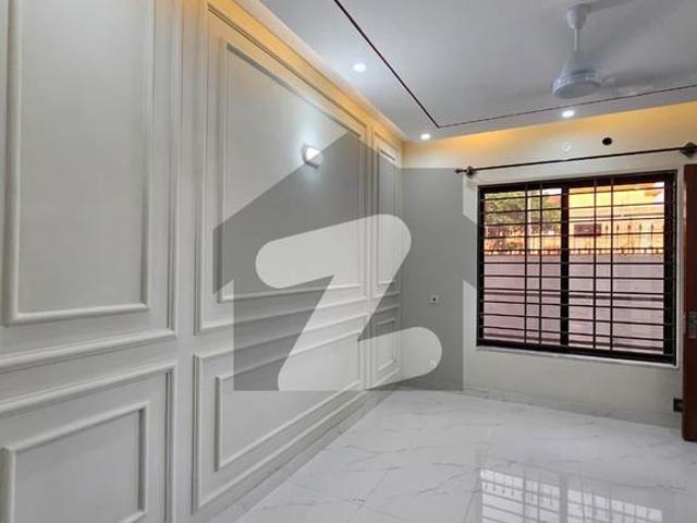 House For Grabs In 7 Marla Islamabad G 14/4