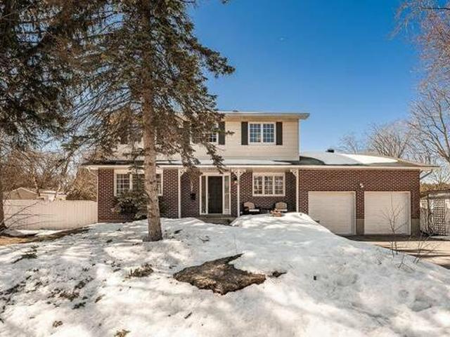 House for sale 52 Rue Sunny Acres MONTREAL Quebec in BaieD Urfe Canada