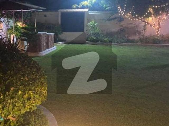 House Of 1000 Square Yards Is Available In Contemporary Neighborhood Of DHA Defence