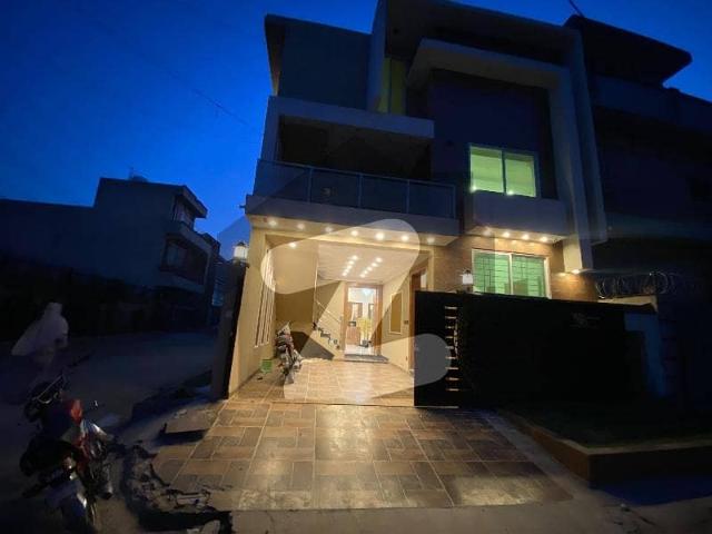 House for Sale 5 Marla double story double unit brand new luxury corner house