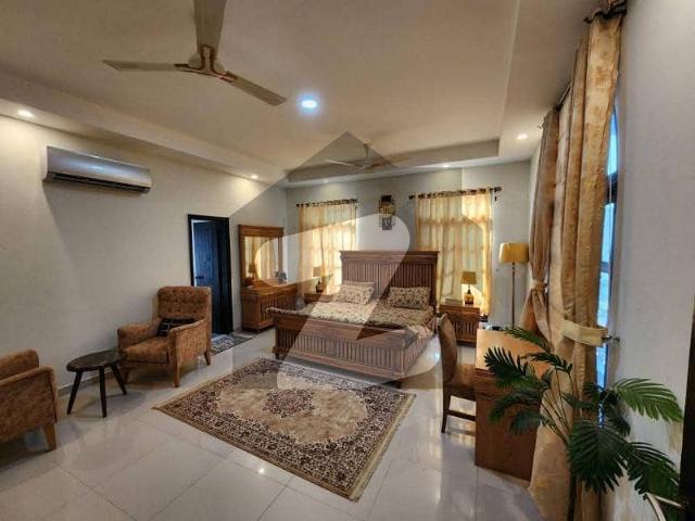 House For Sale 600 Squareyrd Ground +1