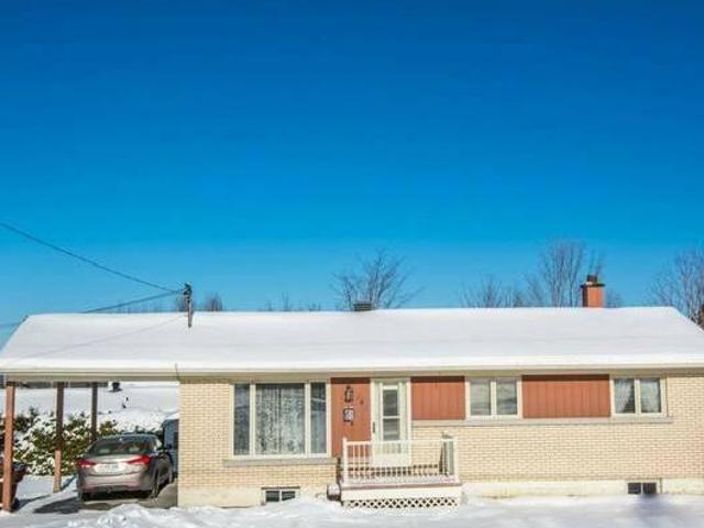 House for sale 645 Rue McDonald Les Nations QC J1H5R1 CA in Sherbrooke Canada