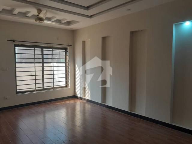 House for sale | 10 marla | double story | owner made | beautiful house | very good condition | pakistan town | islamabad