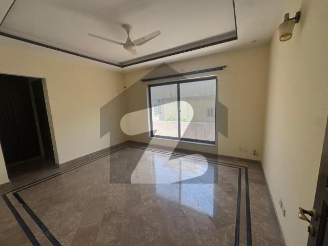 House For Sale 16 Marla Prime Location E 11/2