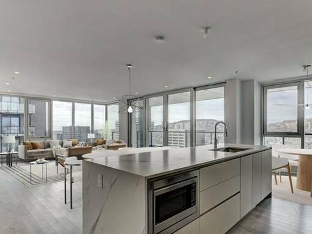 House for sale 2320 Rue Tupper 2901 in Montreal Canada