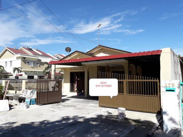 House for Sale at bercham timur