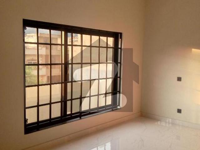 House For Sale D 12