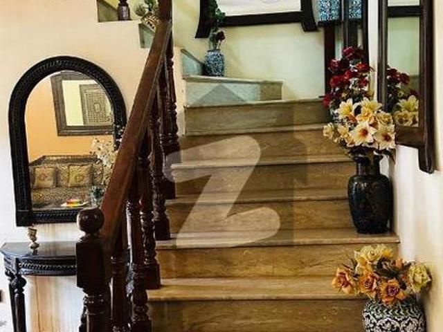 House For Sale F 7/4