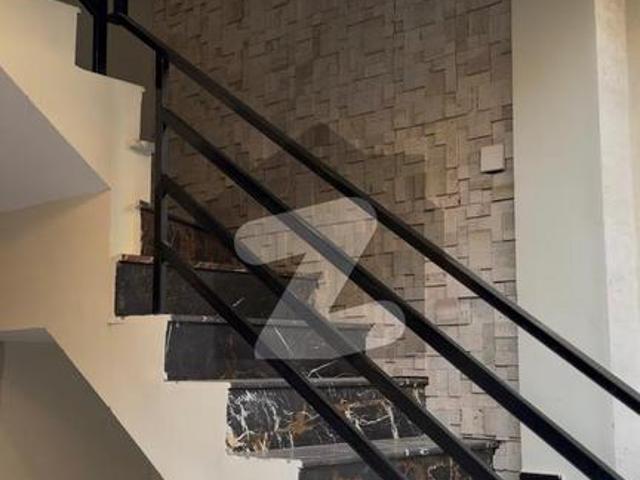 House For Sale I 10