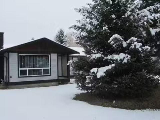 House for sale in 100 Mile House, 100 Mile House, 488 Evergree.