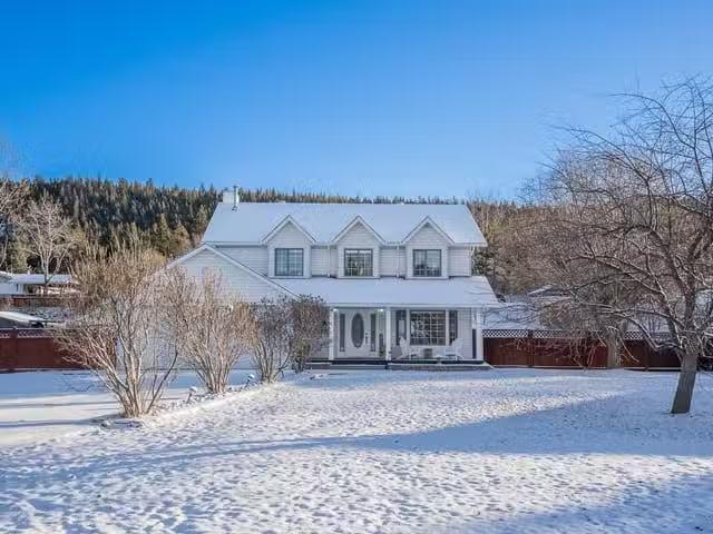 House for sale in 100 Mile House, 100 Mile House, 5663 Horse L.