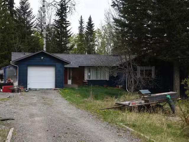 House for sale in 100 Mile House, 100 Mile House, 6462 Mercer.