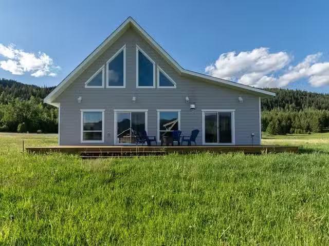 House for sale in 100 Mile House, 100 Mile House, 3963 Canimvi.