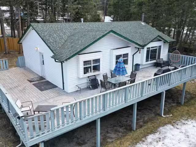 House for sale in 108 Mile Ranch, 100 Mile House, 4951 Monical.