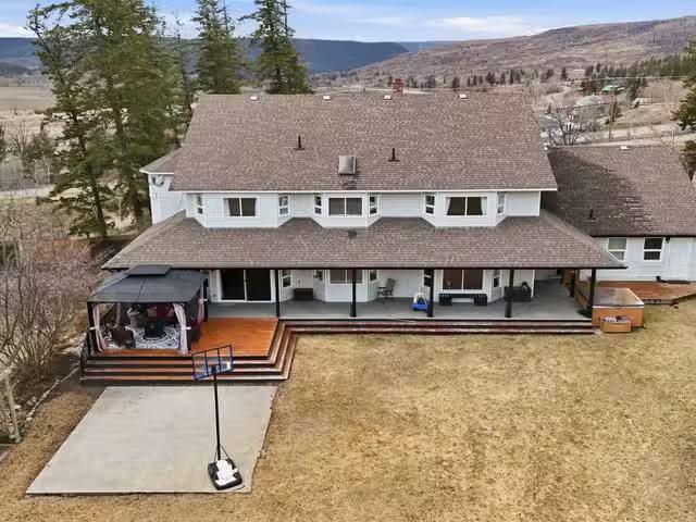 House for sale in 150 Mile House, Williams Lake, 48 Valleyview.