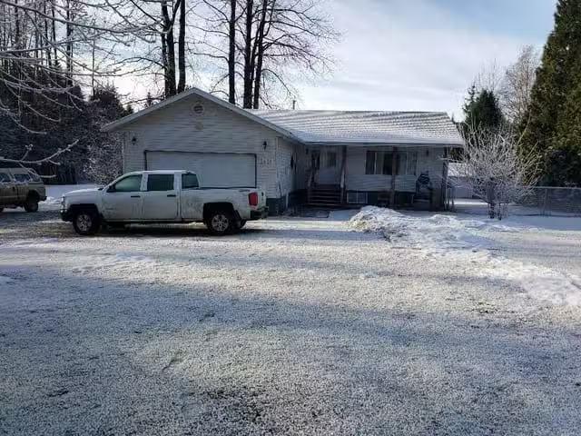 House for sale in Terrace, Terrace, 2455 Kreston Street, 26310.