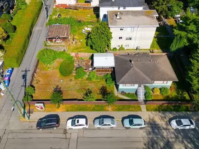 House for sale in Vancouver, Vancouver East, 106 N Templeton D.