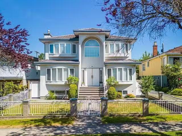 House for sale in Vancouver, Vancouver East, 1033 E 39th Avenu.
