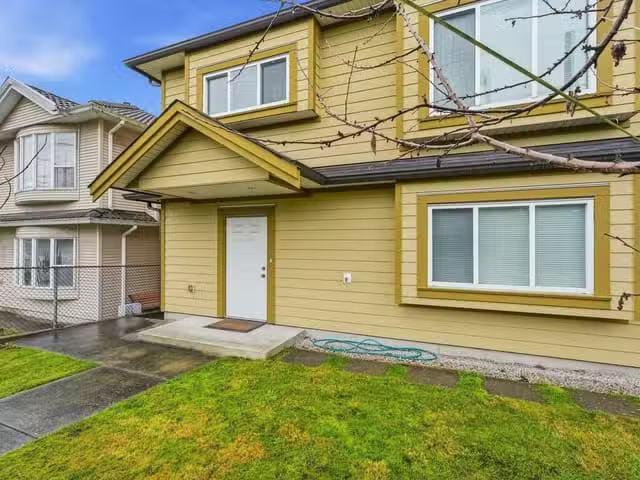 House for sale in Vancouver, Vancouver East, 1115 Boundary Roa.