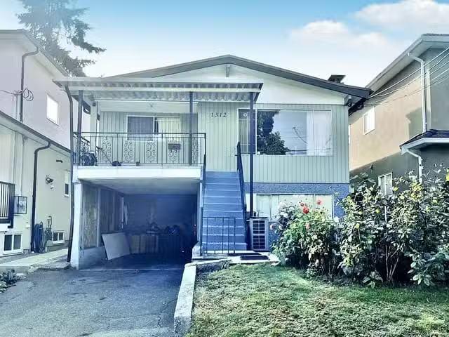 House for sale in Vancouver, Vancouver East, 1312 E 28th Avenu.