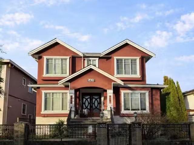House for sale in Vancouver, Vancouver East, 1435 E 30th Avenu.
