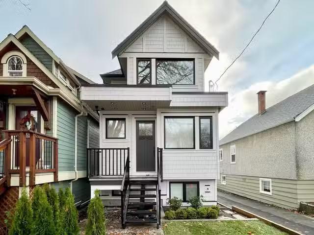 House for sale in Vancouver, Vancouver East, 162 E 43rd Avenue.