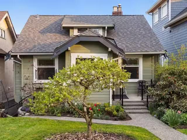 House for sale in Vancouver, Vancouver East, 2273 E 2nd Avenue.