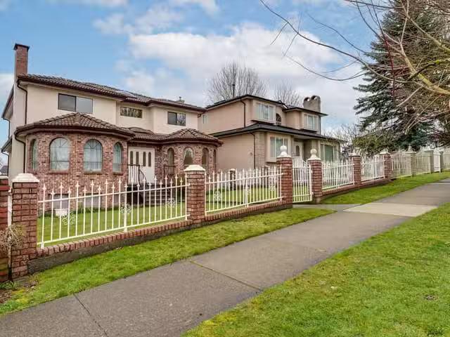 House for sale in Vancouver, Vancouver East, 2291 E 40th Avenu.