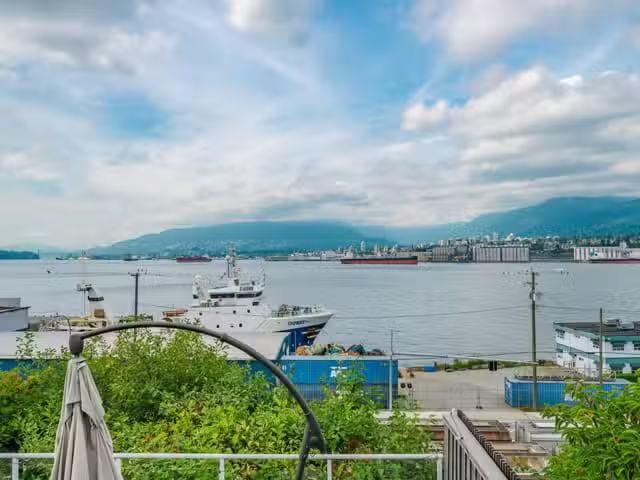 House for sale in Vancouver, Vancouver East, 2385 Wall Street.