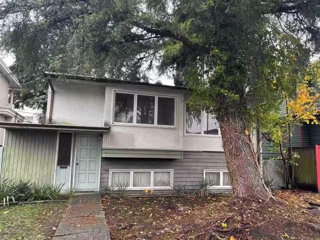 House for sale in Vancouver, Vancouver East, 2511 Upland Drive.
