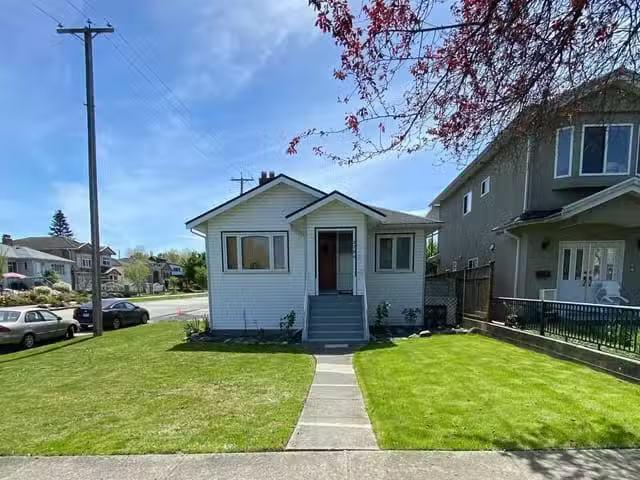 House for sale in Vancouver, Vancouver East, 2790 William Stre.