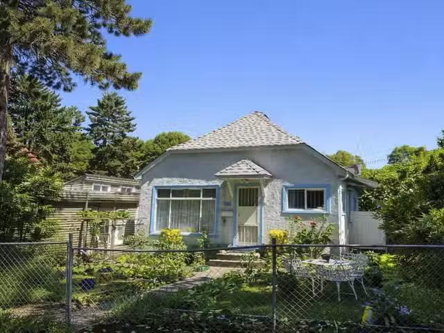 House for sale in Vancouver, Vancouver East, 2719 Duke Street.