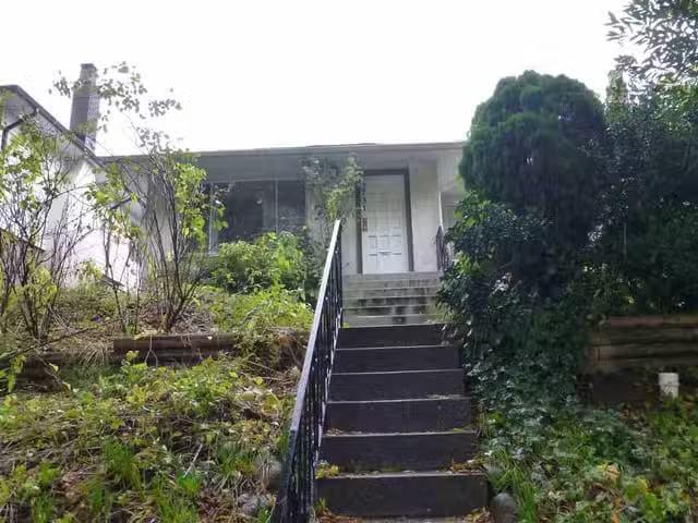 House for sale in Vancouver, Vancouver East, 2731 E Broadway.