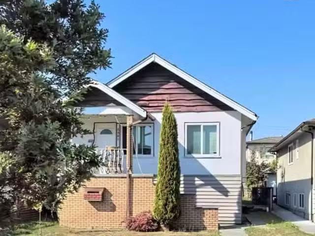 House for sale in Vancouver, Vancouver East, 2881 Adanac Stree.