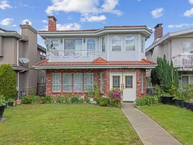 House for sale in Vancouver, Vancouver East, 2945 E Graveley S.