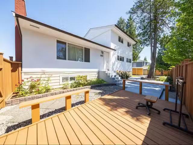House for sale in Vancouver, Vancouver East, 2911 E 51st Avenu.