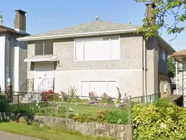 House for sale in Vancouver, Vancouver East, 3057 Rupert Stree.
