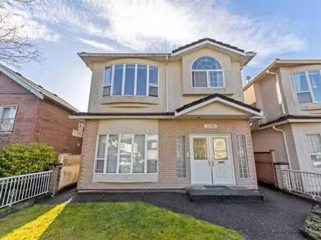 House for sale in Vancouver, Vancouver East, 3056 Adanac Stree.