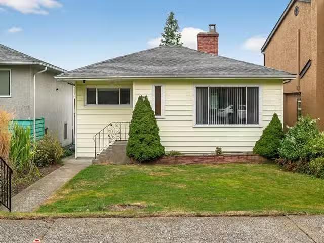 House for sale in Vancouver, Vancouver East, 3069 E 18th Avenu.