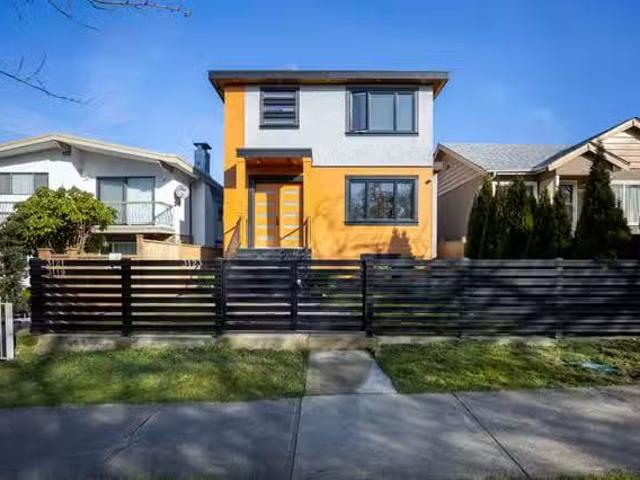 House for sale in Vancouver, Vancouver East, 3123 E 7th Avenue.