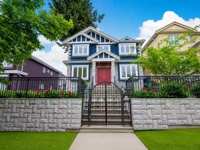 House for sale in Vancouver, Vancouver East, 3394 Seaforth Dri.