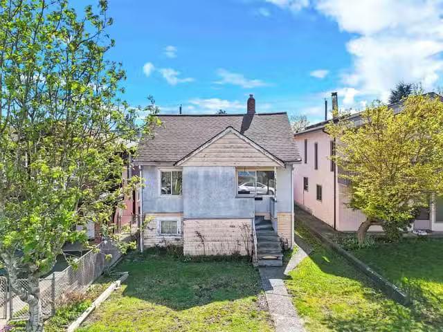 House for sale in Vancouver, Vancouver East, 3318 William Stre.