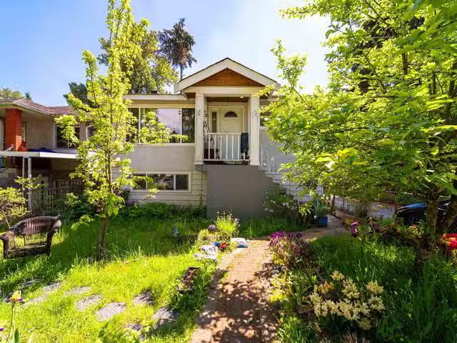 House for sale in Vancouver, Vancouver East, 3446 William Stre.