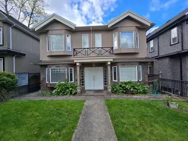 House for sale in Vancouver, Vancouver East, 3462 Worthington.
