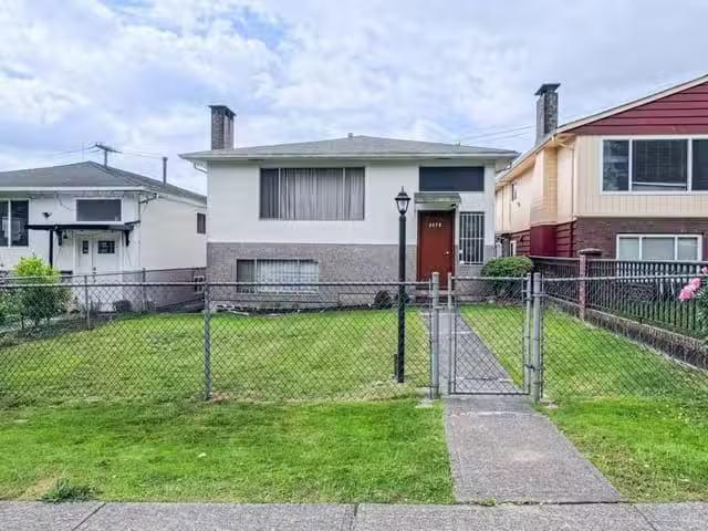 House for sale in Vancouver, Vancouver East, 3478 E 2nd Avenue.