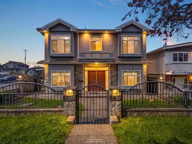 House for sale in Vancouver, Vancouver East, 3403 E 26th Avenu.