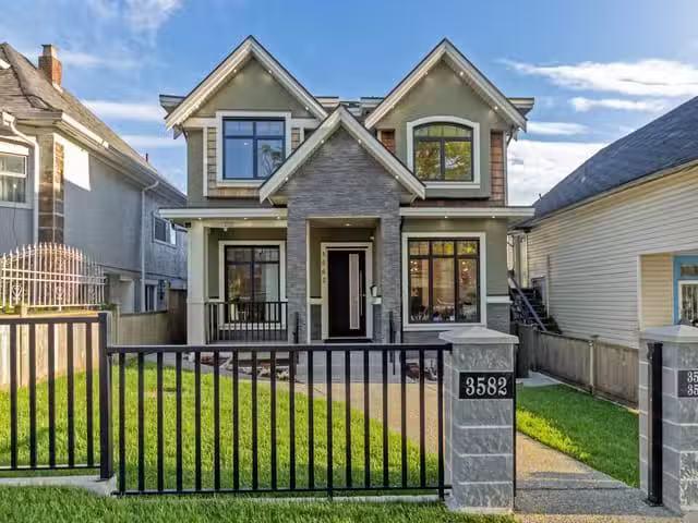 House for sale in Vancouver, Vancouver East, 3582 Franklin Str.
