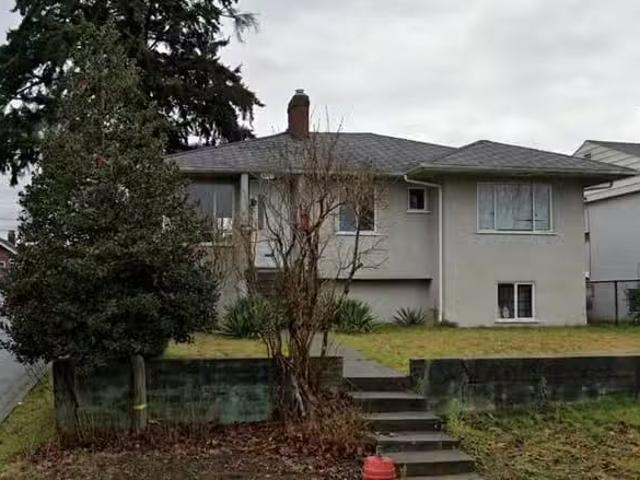 House for sale in Vancouver, Vancouver East, 3507 Monmouth Ave.